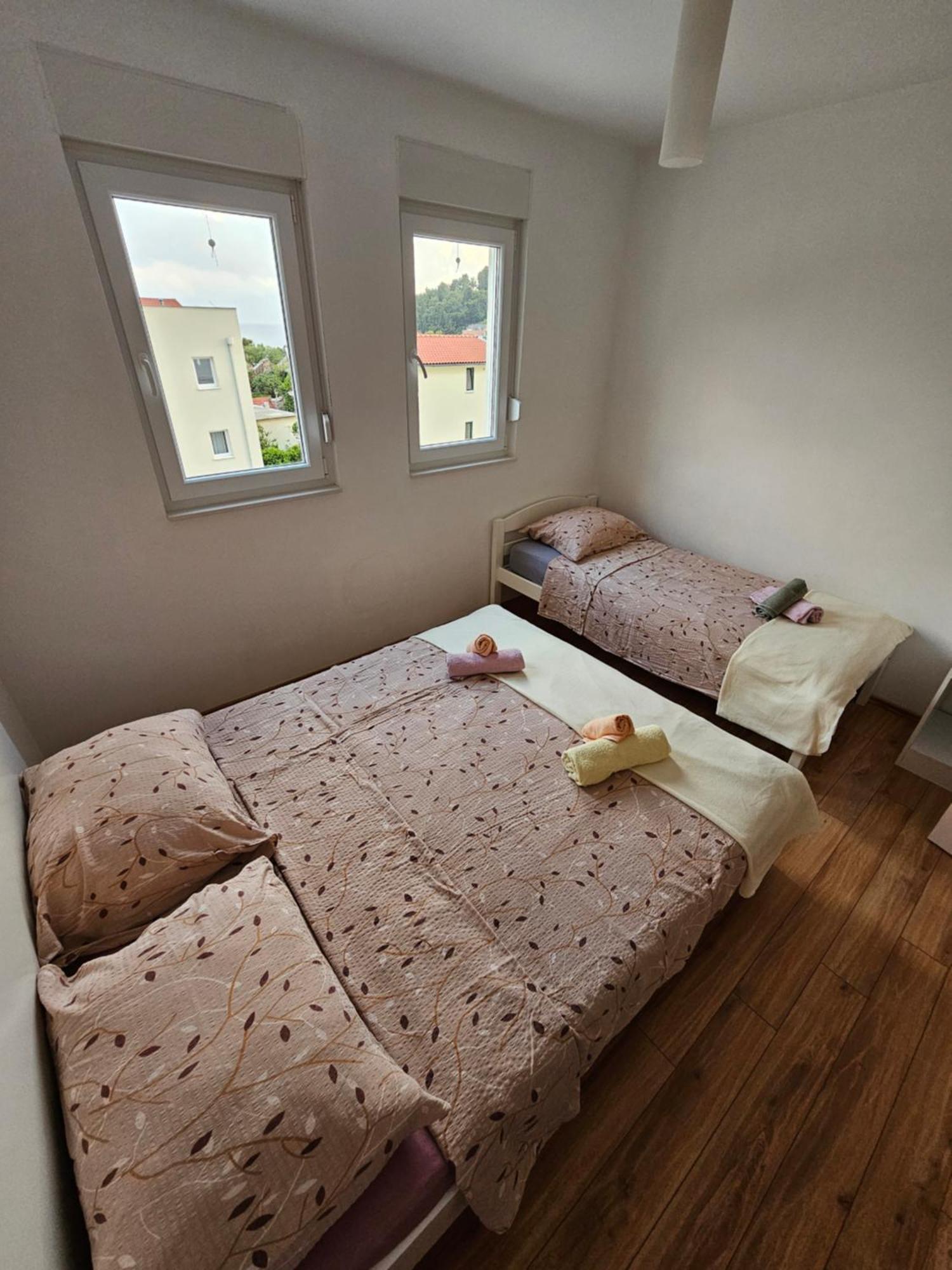 Apartment Lara Drvenik (Split-Dalmatia)